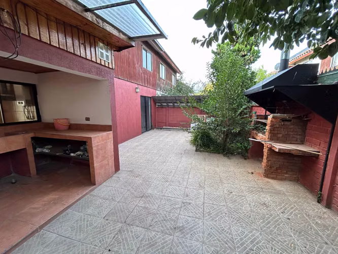 Casa de 4d y 2b  (72149)