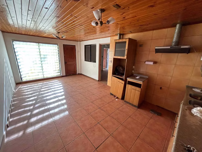 Casa de 4d y 2b  (72149)
