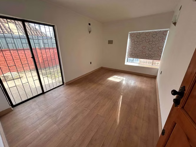 Casa de 4d y 2b  (72149)