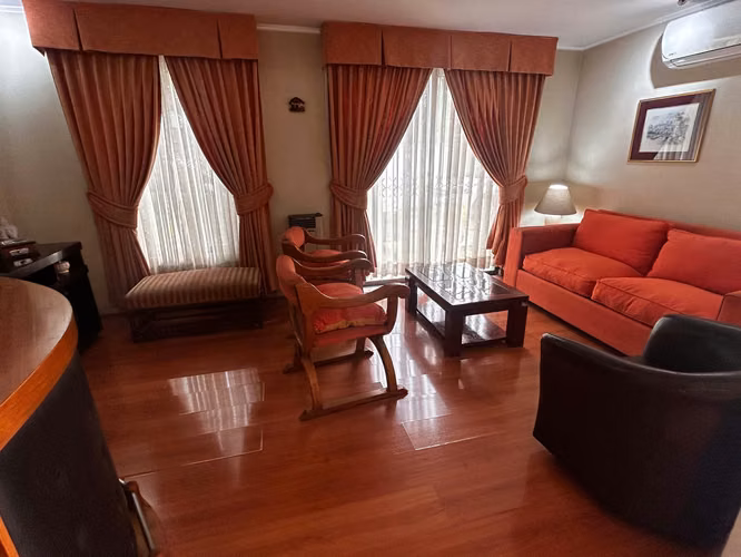 4 dorm, 4 baños, piscina, 4 A/C Estacionam (72114)