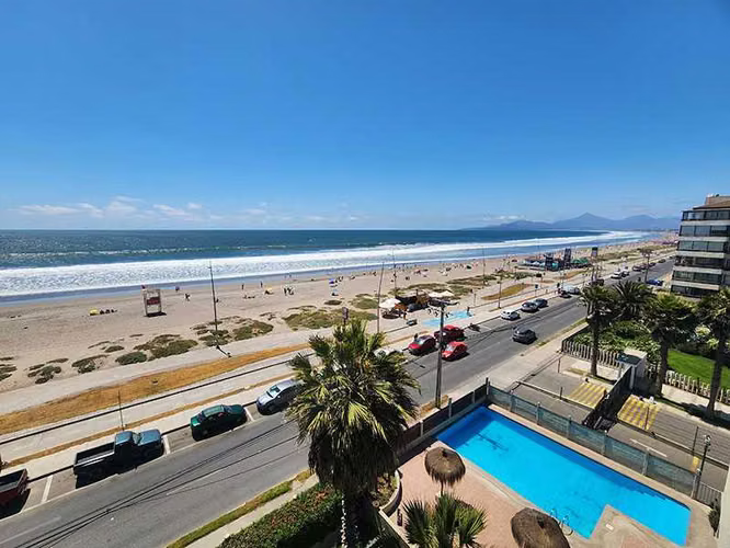 En Venta Dúplex 4D 3B Av. del Mar La Serena  (72603)