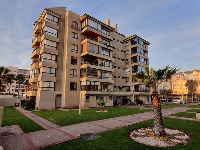 Dúplex 4D3B en venta Av. del Mar La Serena (72603)