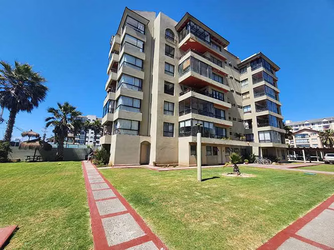 En Venta Dúplex 4D 3B Av. del Mar La Serena  (72603)