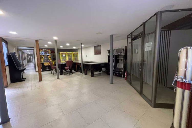 Oficinas con galpones de primer nivel (72596)