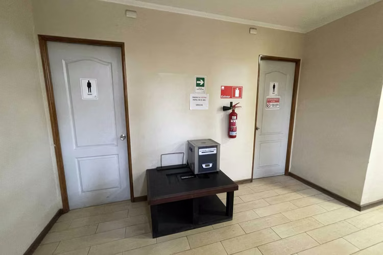 Oficinas con galpones de primer nivel (72596)