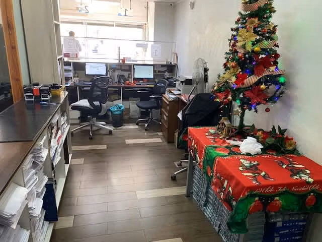 Se vende Espectacular Local Comercial, Calle San Martin