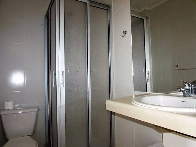 Cauquenes, local comercial 272 m2 (72923)