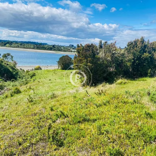 VENTA PARCELA, CON ORILLA DE PLAYA, ANCUD (75030)