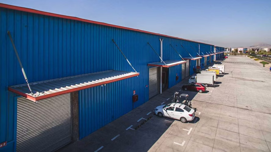 BODEGA DE 195 M2 EN VALLE GRANDE  (75023)