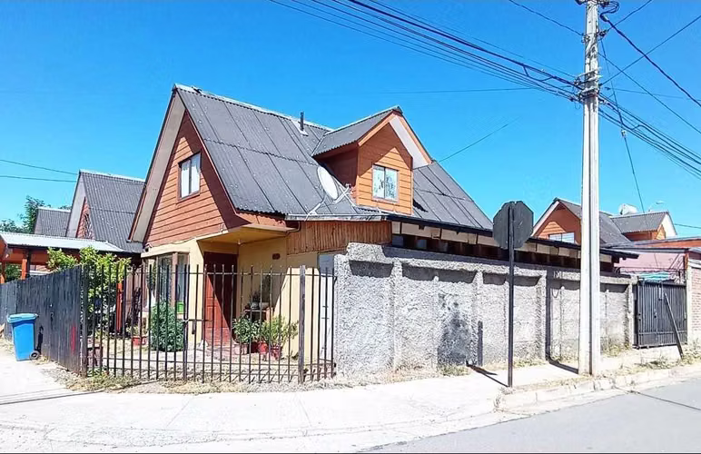 Se Vende Hermosa Casa en  Talca   (74974)