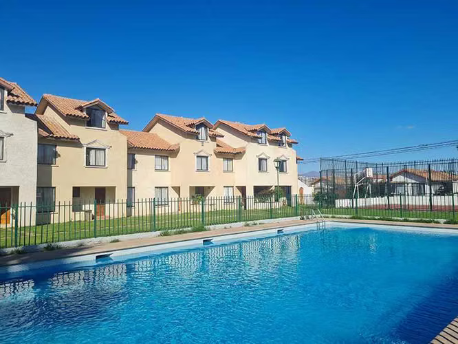 Venta casa 5D 3B Cond. San Joaquín La Serena (74951)