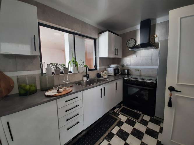 Remodelada con espectacular vista al mar (74624) - Imagen 11