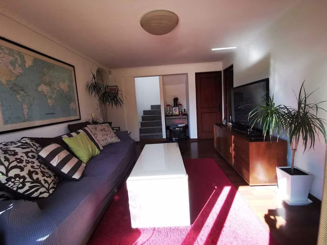 AMPLIA Y LUMINOSA CASA EN VENTA//LAS CONDES (74604)