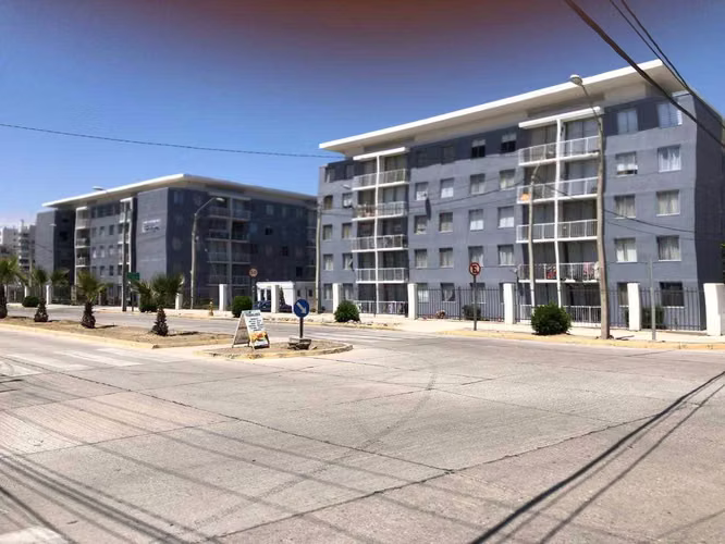 Vendo Dpto en La Serena Amoblado  (74395)