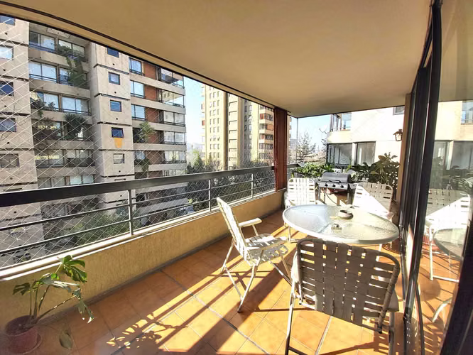 Vista nororiente con amplia terraza (74342)