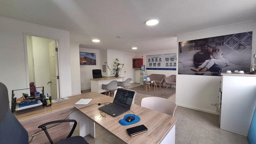 Arriendo Local Comercial Cond. Los Leones (75393)