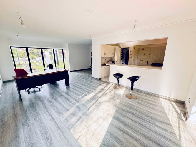 CASA CON TODO EL ESPACIO QUE NECESITAS (75771)