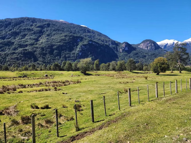 KM 20 AYSEN-LAGO RIESCO (76136)