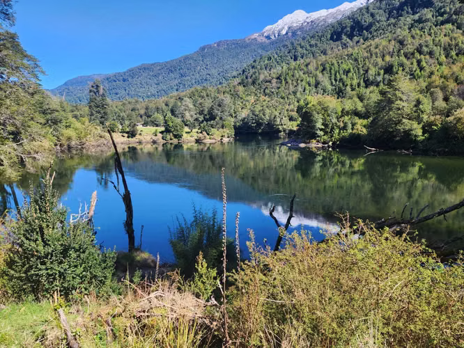 KM 20 AYSEN-LAGO RIESCO (76136)