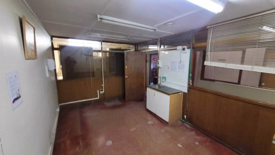 Gran oportunidad de inmueble comercial (76022)