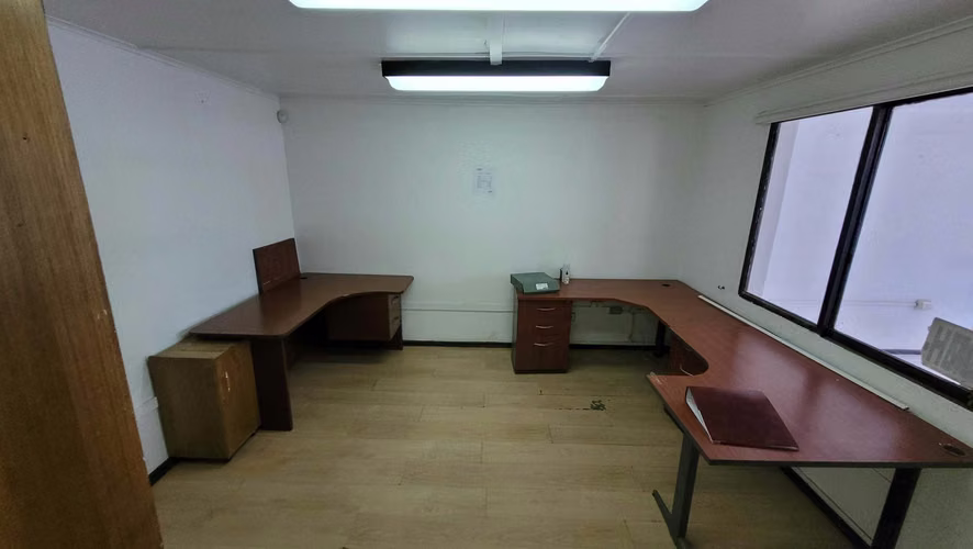 Gran oportunidad de inmueble comercial (76022)
