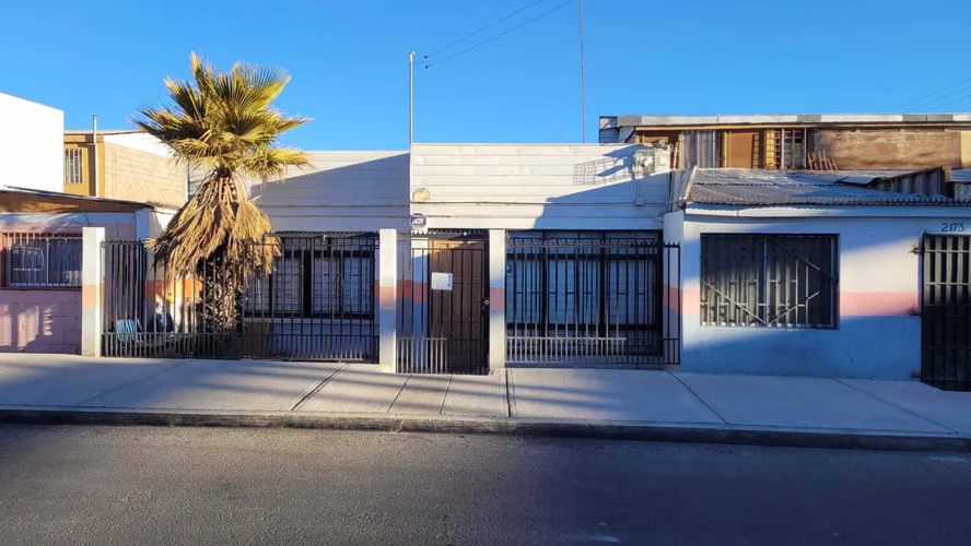 Gran oportunidad de inmueble comercial (76022)