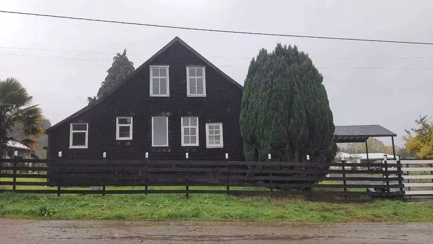 CASA ESTILO ALEMANA 418 M2, PUERTO VARAS (75967)
