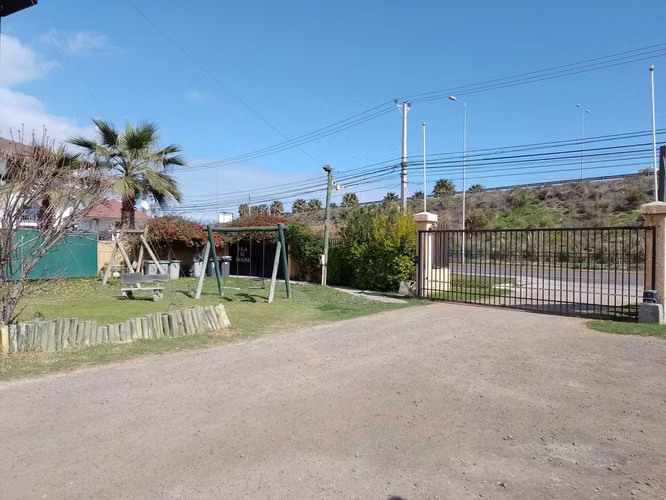 Coquimbo, 12.792 m2 de terreno, Luz y agua (75900)