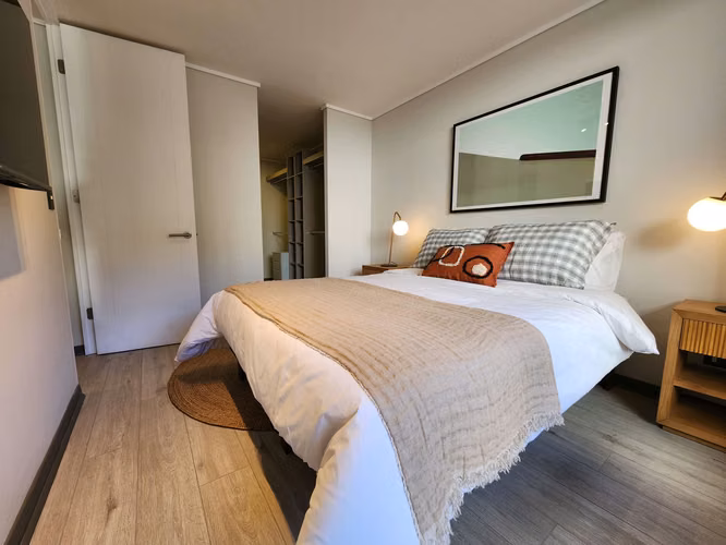 Arrienda departamentos 1D+1B en Ejército Libertador (Santiago Centro)