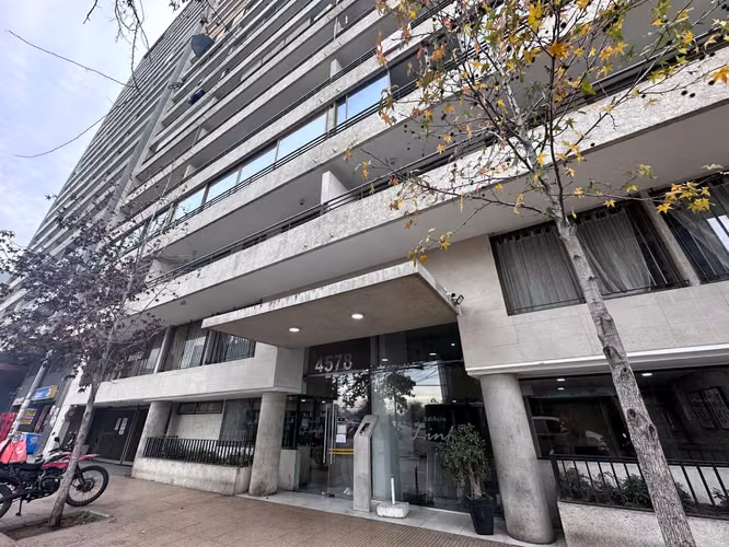 SE VENDE DEPARTAMENTO CON EXCELENTE CONECTIVIDAD, ESTACIÓN CENTRAL.