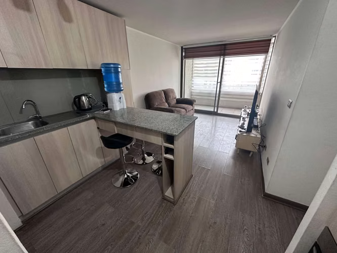 SE VENDE DEPARTAMENTO CON EXCELENTE CONECTIVIDAD, ESTACIÓN CENTRAL.