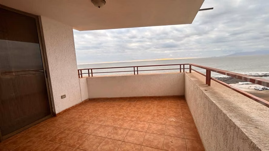 Se Vende Departamento de 3 Dormitorios 2 Baños  Sector Sur Llacolen Valor 6.350UF