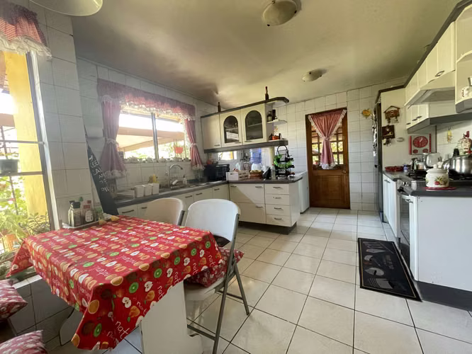 Preciosa y segura casa en Parcela Talagante