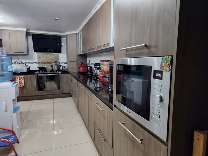 Vendo Casa 5 Dormitorios Sector Norte en condominio Valor 9.100UF