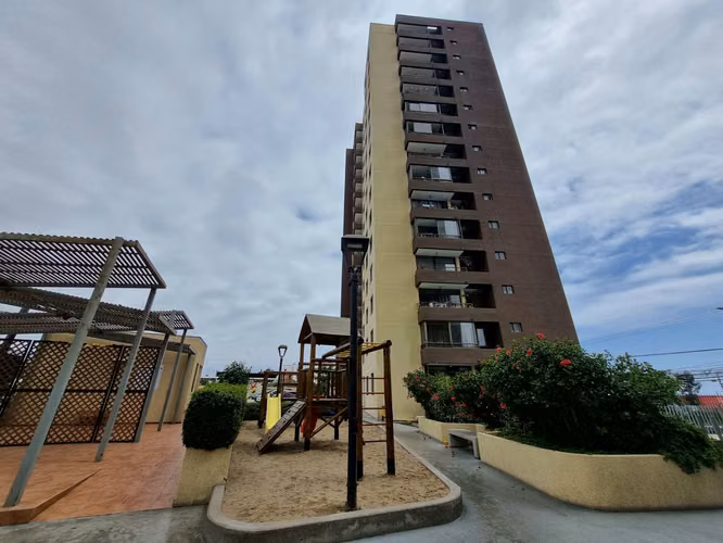 Vendo Departamento 3 Dormitorios 1 Baño, Lomas del Norte II valor 3.900UF Llamar 