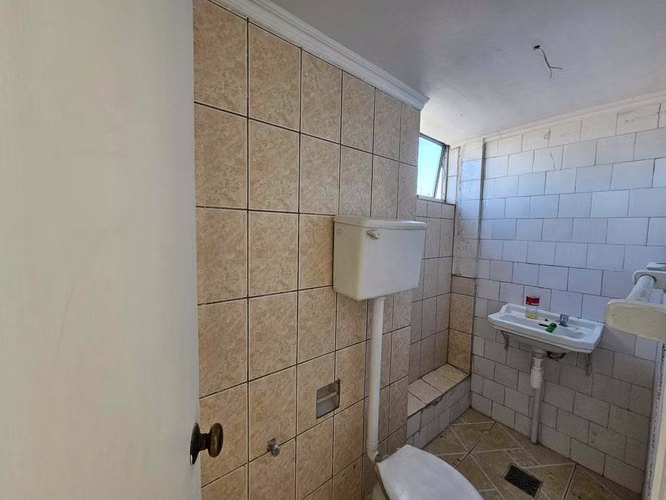 Arriendo departamento centro calle salas (76822)