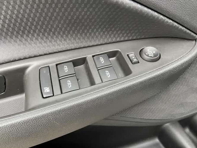Chevrolet Onix Sedan Onix Nb Lt 1.0t 2023 - Imagen 15