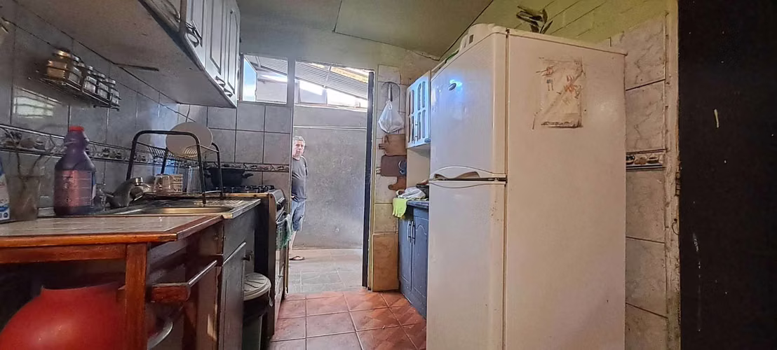 CASA 4 DORM. 2 BAÑOS. ESTC./VENTA CONTADO (77628)