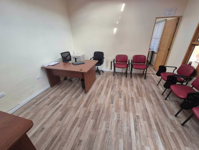 En Venta Centro Medico de Alto Estándar (77691)