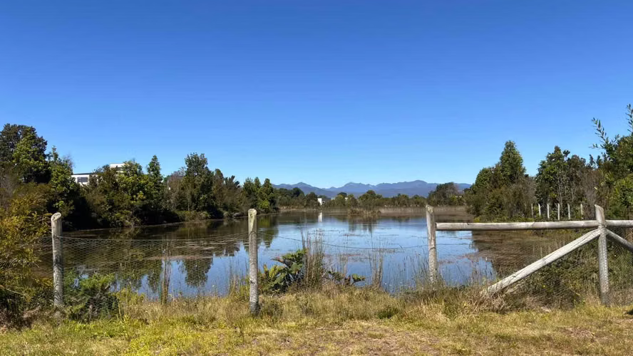 Vende Parcela en Lomas de Coihuin (77695)