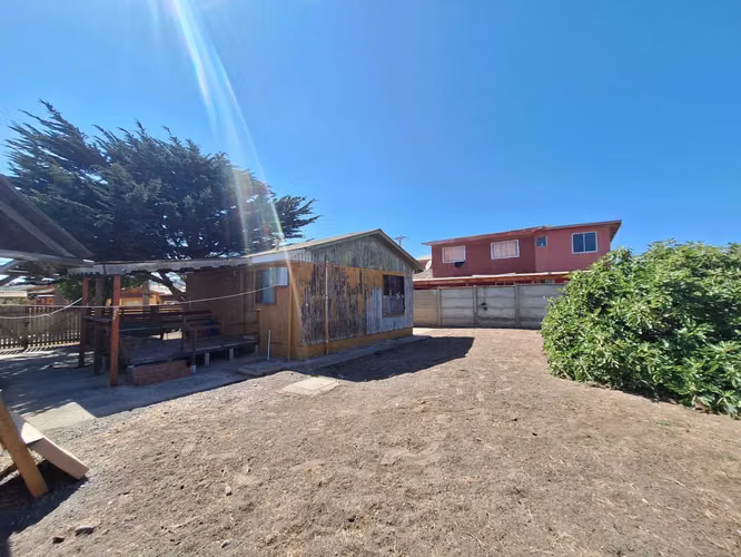 Venta casa a pasos de playa 2d 1b (78318)