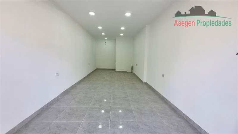 LOCAL COMERCIAL Local comercial en arriendo en calle Atacama, a pasos de Alameda Manuel Antonio Matta.