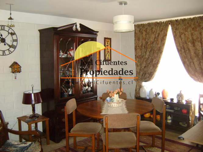 Excelente casa, ubicada en sector Los Pinos, Quilpué.