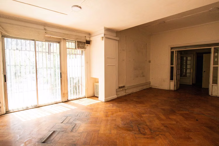 CASA COMERCIAL / METRO MANUEL MONTT (79669)