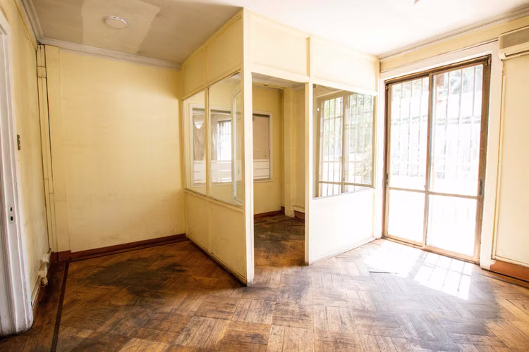 CASA COMERCIAL / METRO MANUEL MONTT (79669)