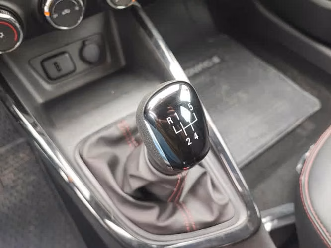 Chevrolet Onix Rs Mt Hb 1.0 2024