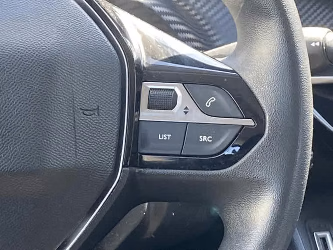 Peugeot 208 Style Puretech 75 2023