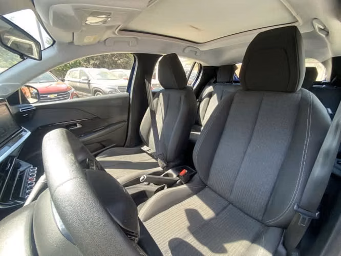 Peugeot 208 Style Puretech 75 2023