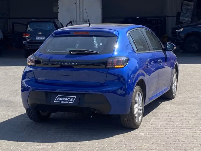 Peugeot 208 Style Puretech 75 2023