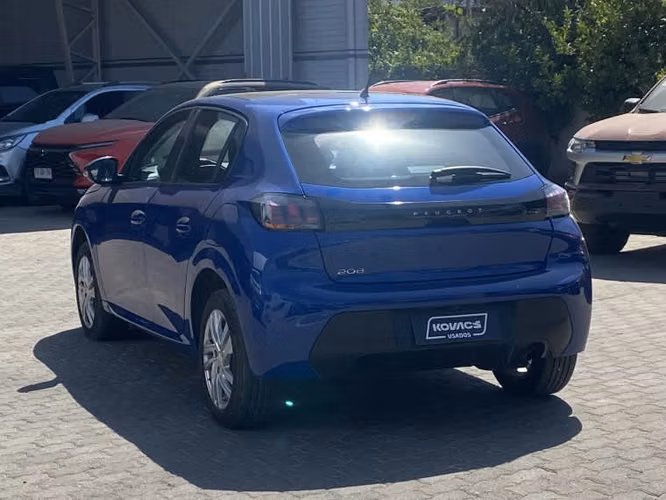 Peugeot 208 Style Puretech 75 2023